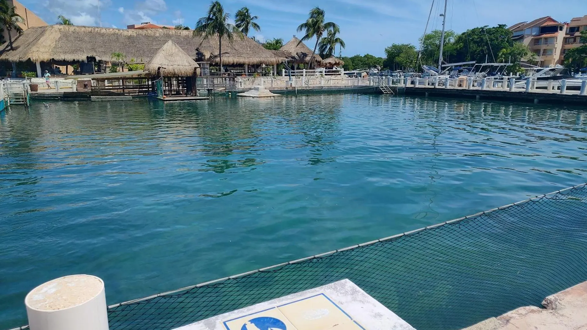 Homestay Private Rooms In A Hotel-Type Apartment - Super Located Puerto Aventuras